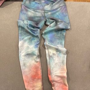 Like new! Athleta Girl leggings.